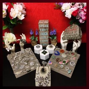 Lot of 40 vintage estate rhinestone brooches, more